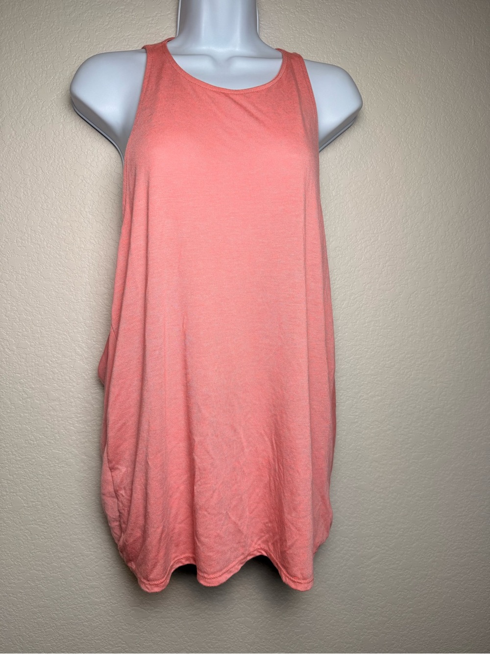 SILENCE & NOISE Sleeveless Coral Swing Tank Top